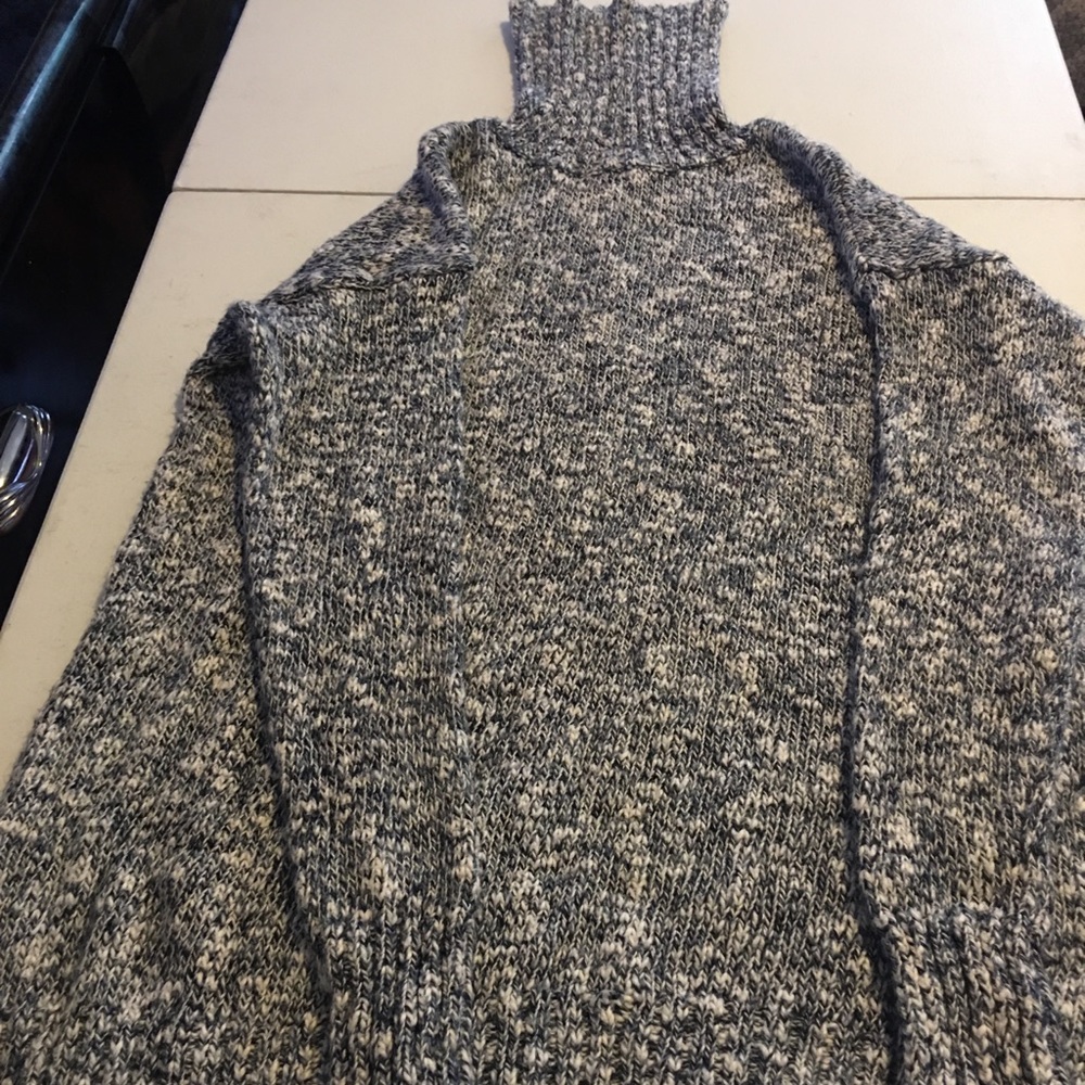 AMERICA LIVING It’s a sweater